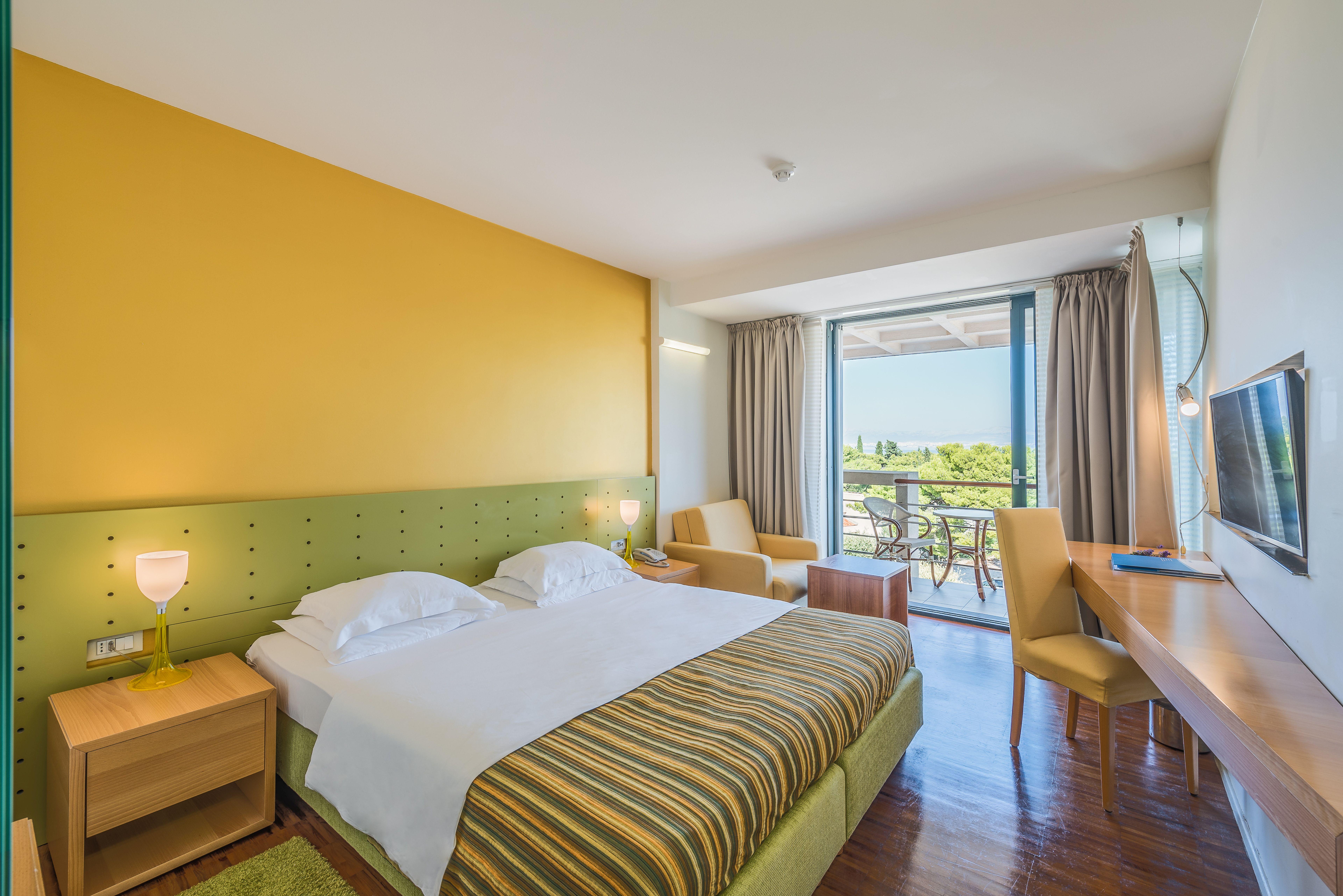 Aminess Vival Velaris Resort Supetar Exterior foto
