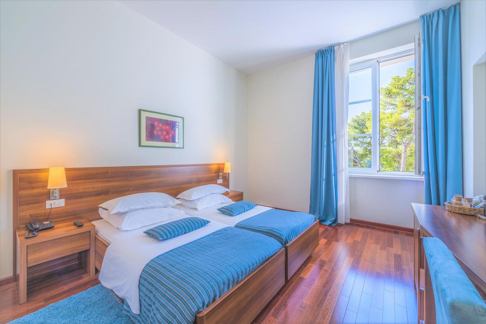 Aminess Vival Velaris Resort Supetar Quarto foto